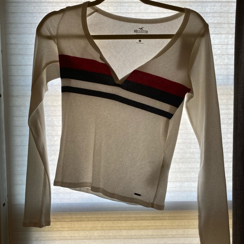 Hollister top.